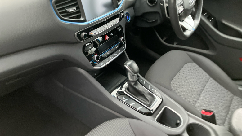 Hyundai IONIQ 1.6 GDi Plug-in Hybrid Premium 5dr DCT Hatchback